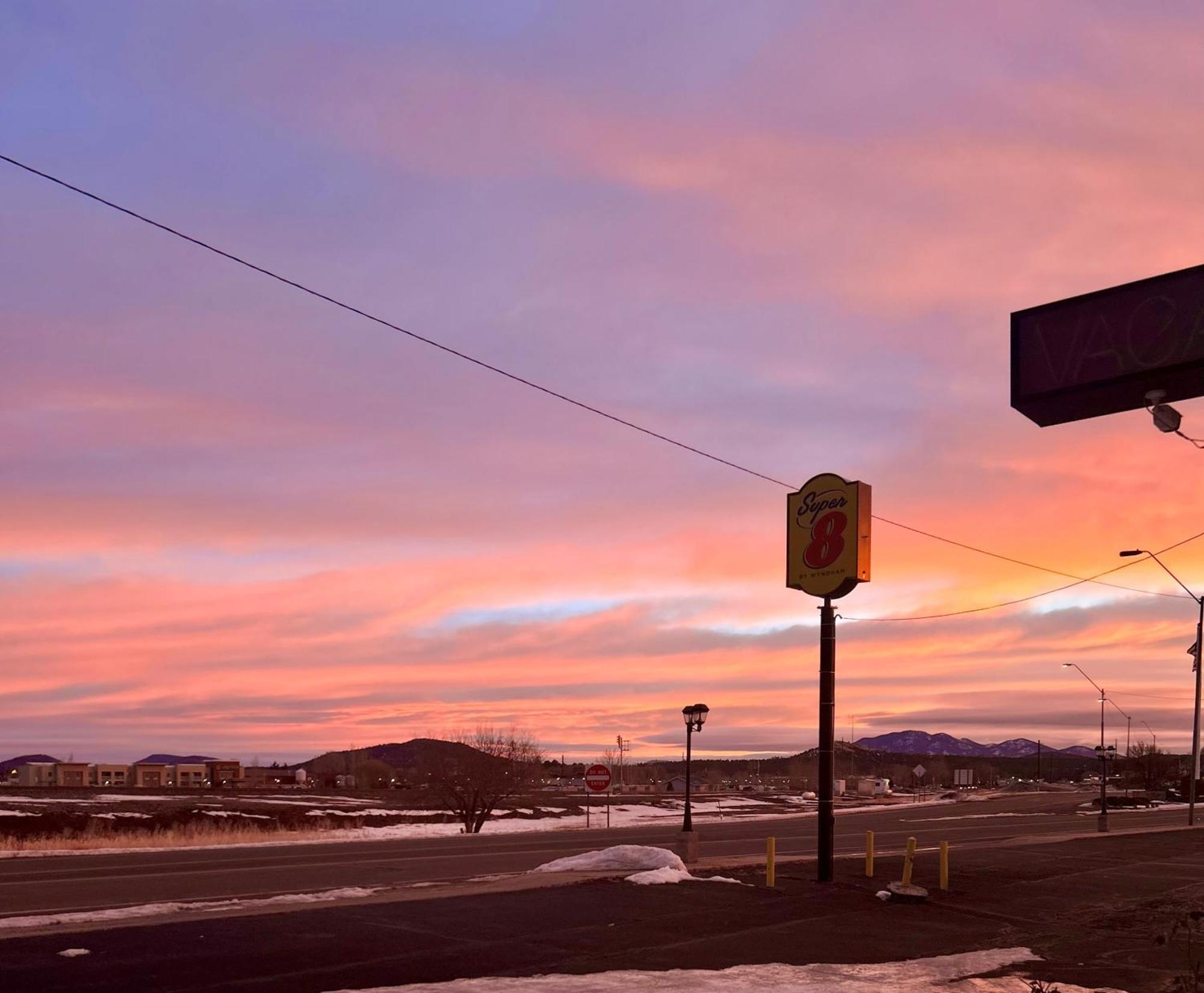 Super 8 By Wyndham Williams West Route 66 - Grand Canyon Area エクステリア 写真