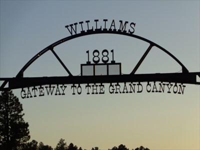 Super 8 By Wyndham Williams West Route 66 - Grand Canyon Area エクステリア 写真