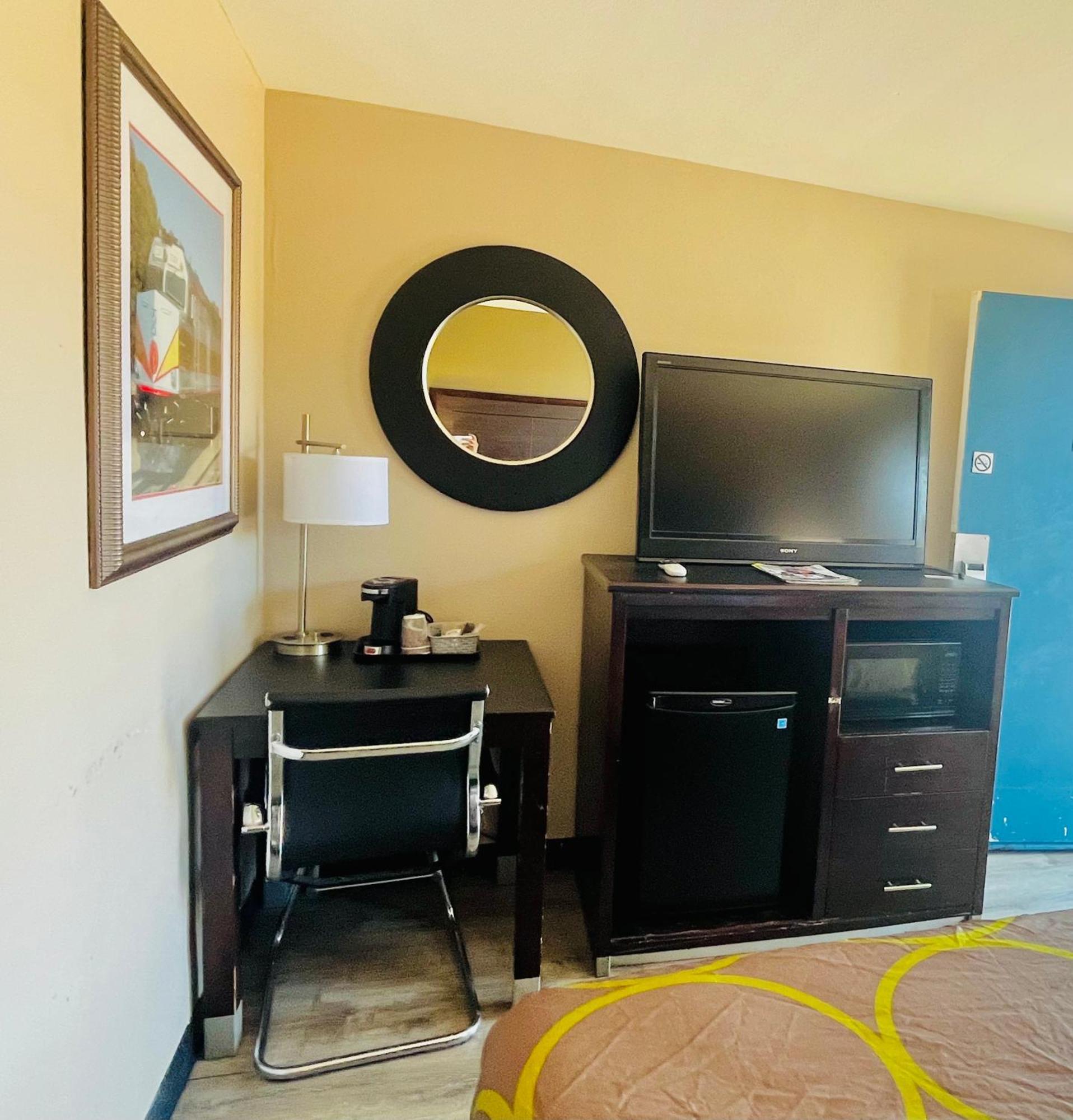 Super 8 By Wyndham Williams West Route 66 - Grand Canyon Area エクステリア 写真