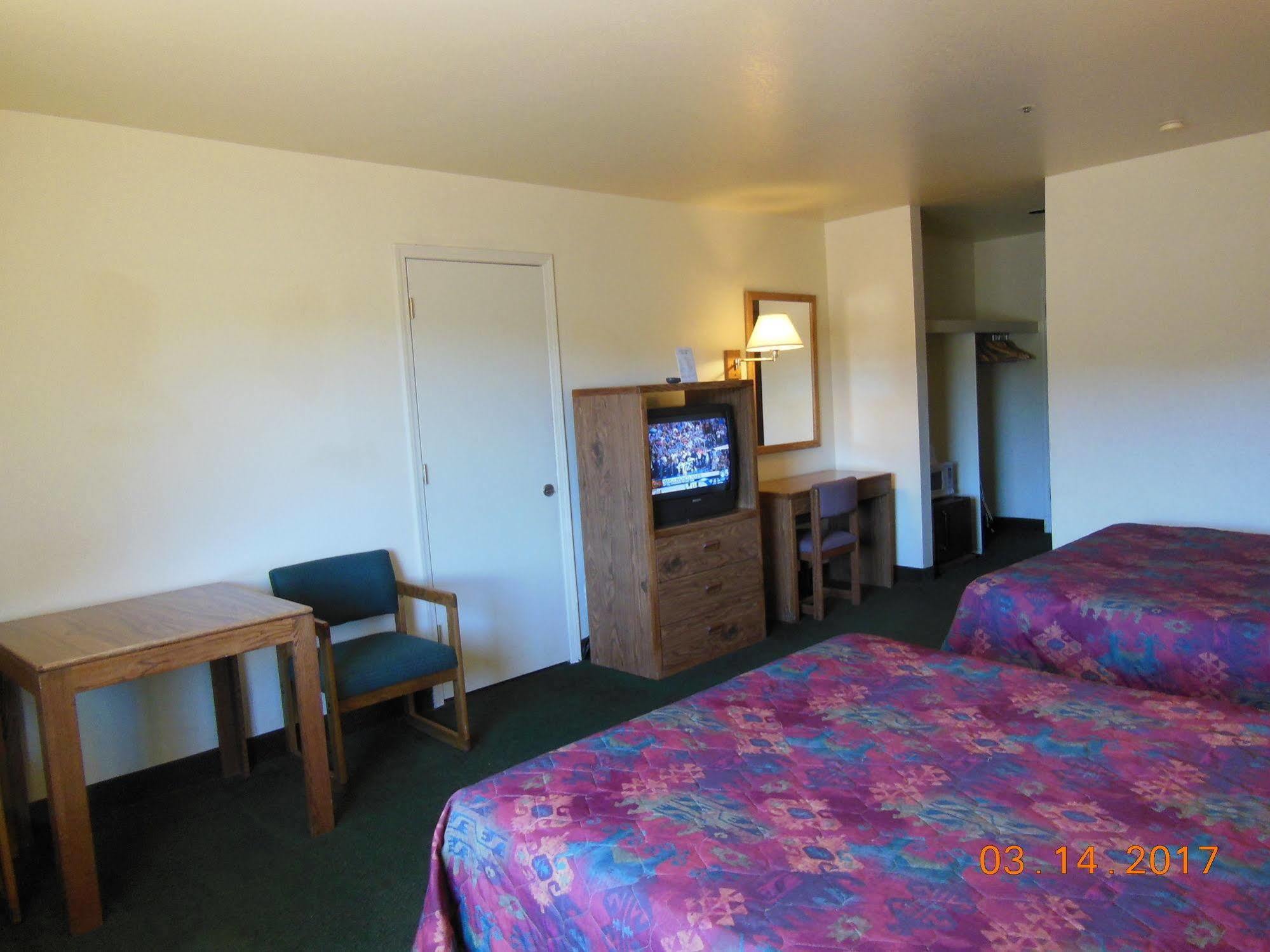 Super 8 By Wyndham Williams West Route 66 - Grand Canyon Area エクステリア 写真