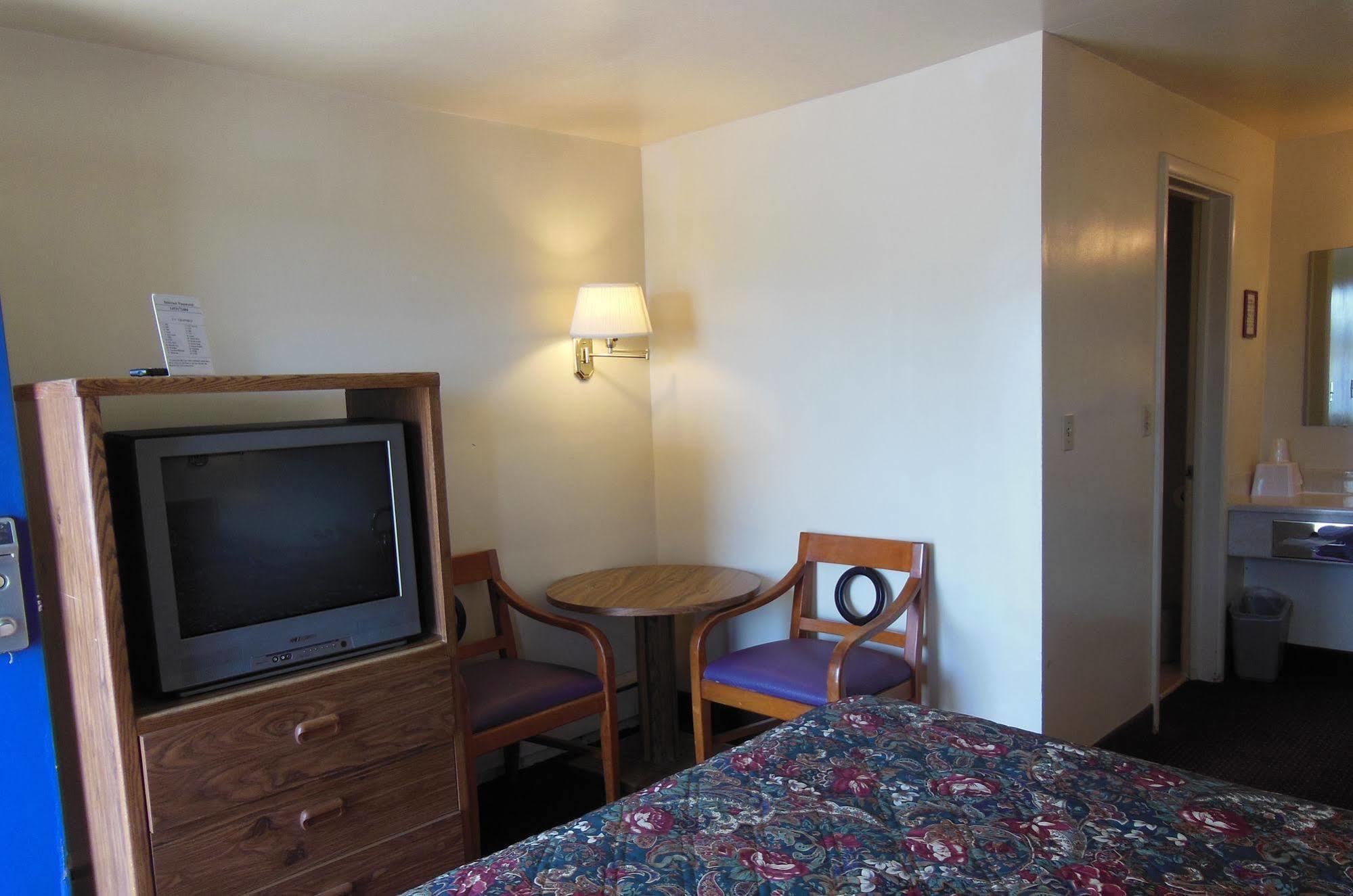 Super 8 By Wyndham Williams West Route 66 - Grand Canyon Area エクステリア 写真